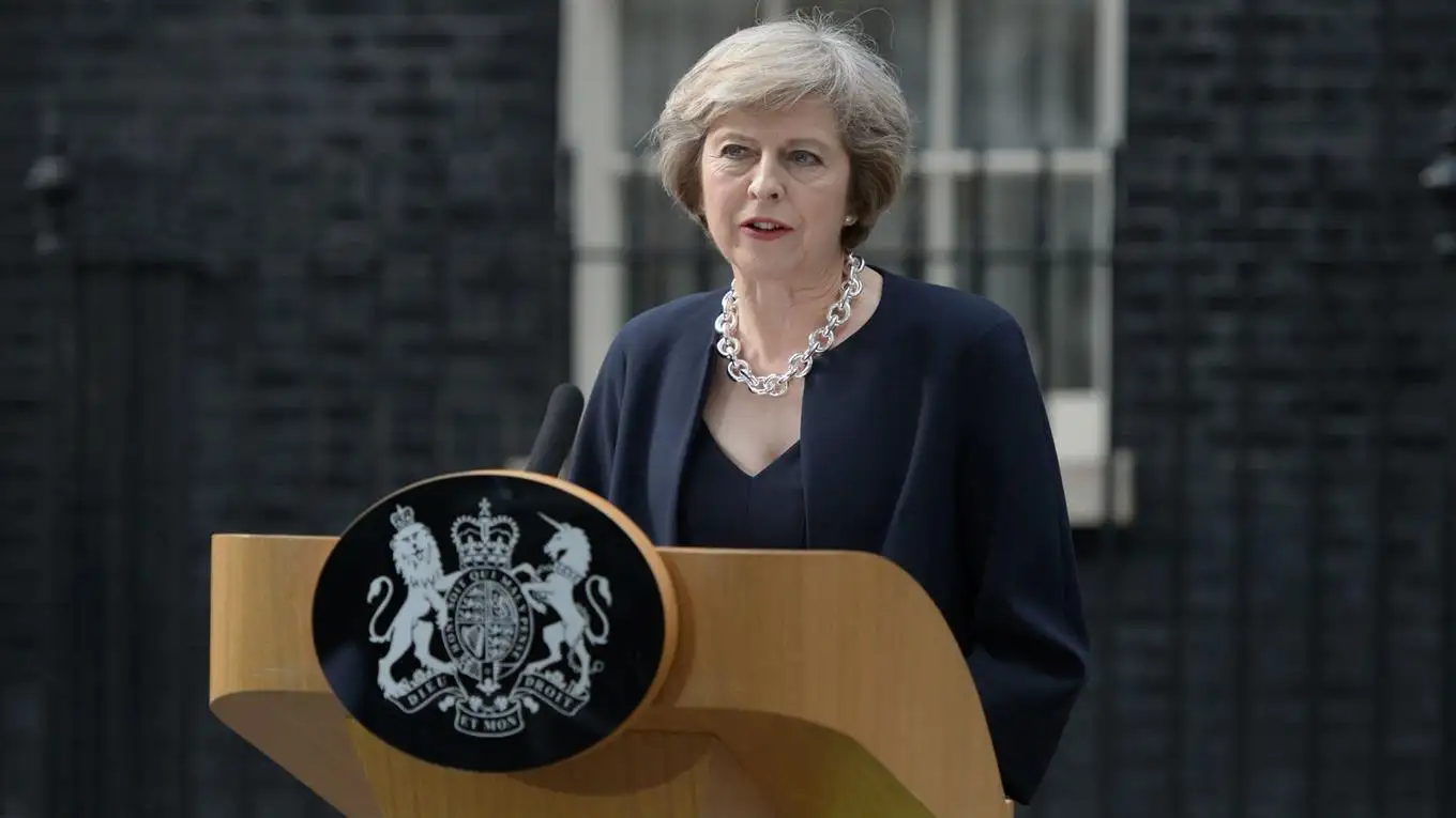 May promete publicar los detalles formales del Brexit