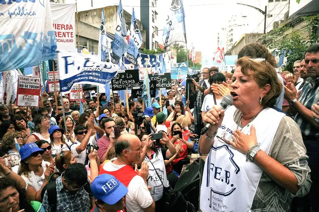Petrocini no se presentará a elecciones: “Creo en la renovación de las conducciones”, dijo la presidenta de la FEB