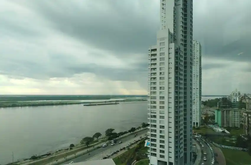 Chaparrones y lluvias aisladas: vaticinan otra jornada gris en la ciudad