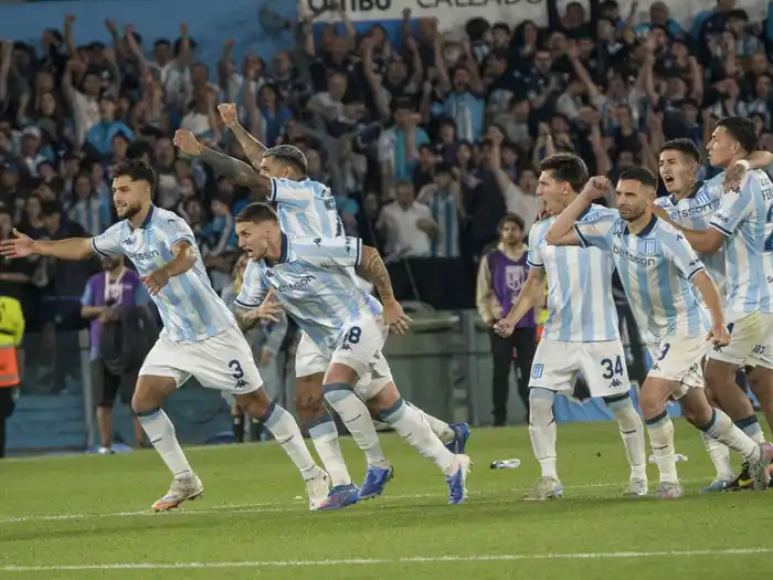 Racing pasó en los penales, con Cambeses como figura
