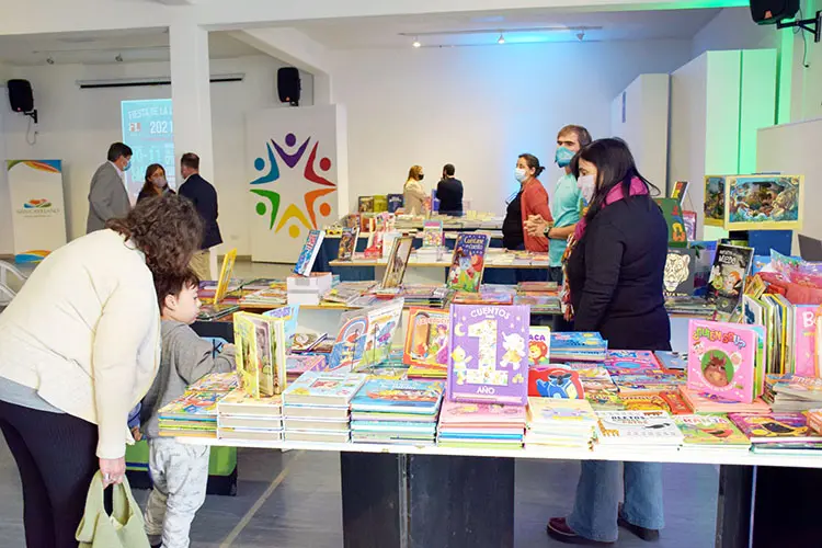 Se inauguró la Fiesta de la Lectura en San Cayetano