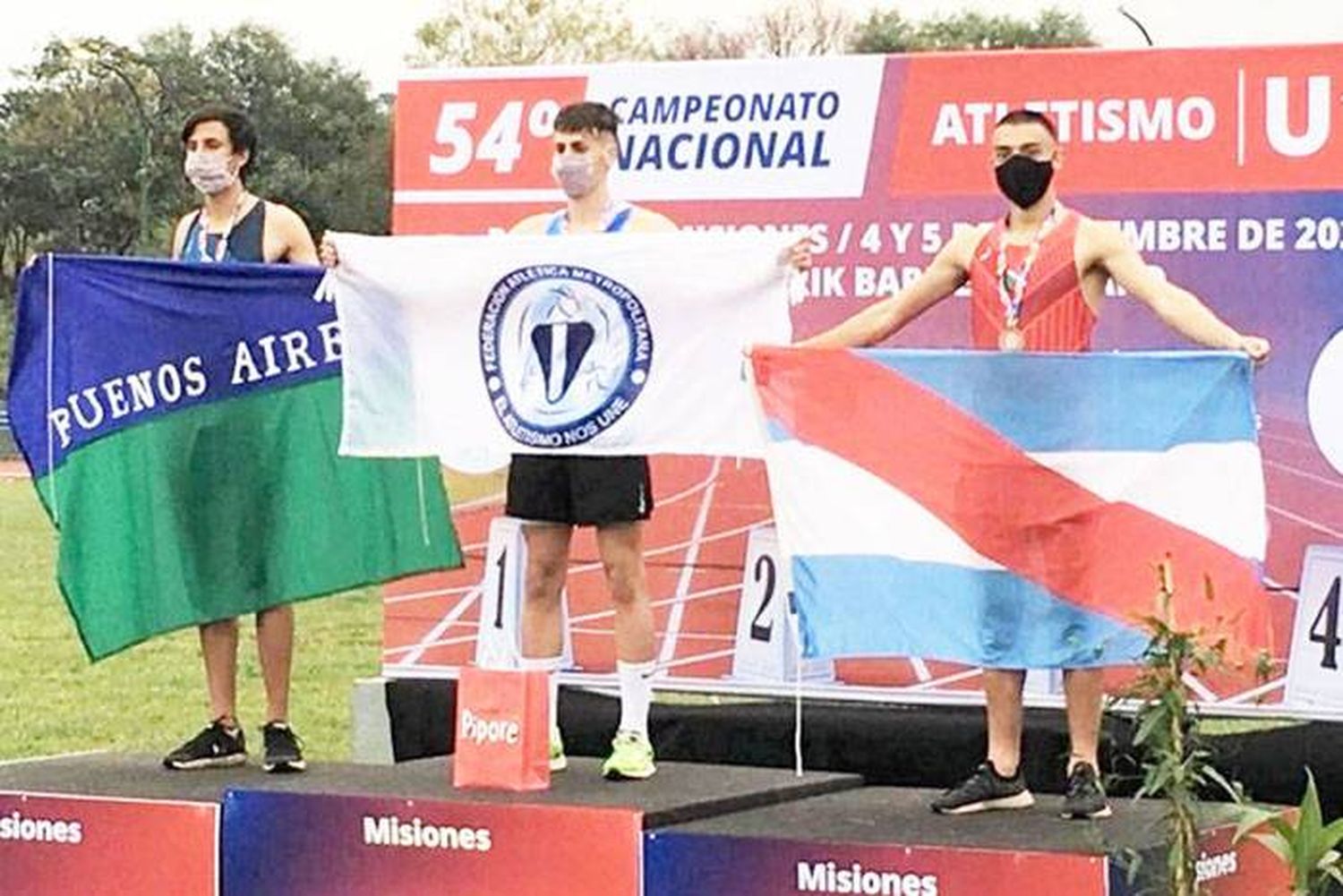 Destacada actuación de jóvenes de la escuela municipal de atletismo en el Campeonato Nacional U18