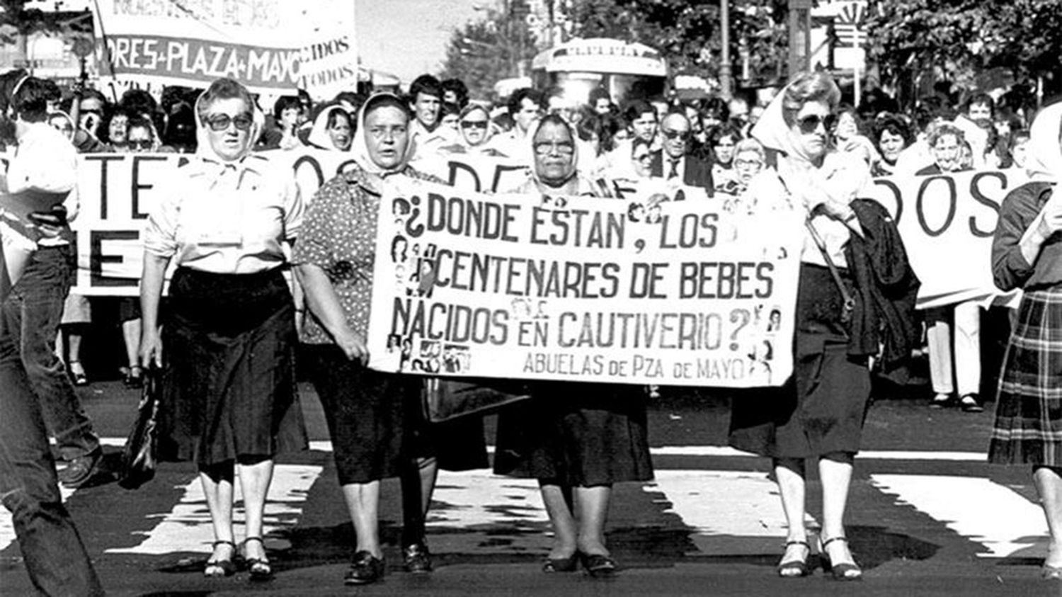 Abuelas de Plaza de Mayo lanza "Volvé a pensarlo", una campaña para encontrar más nietos