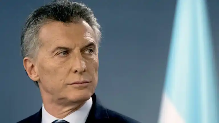 En su libro: Macri propone eliminar “una larga lista de empresas públicas”