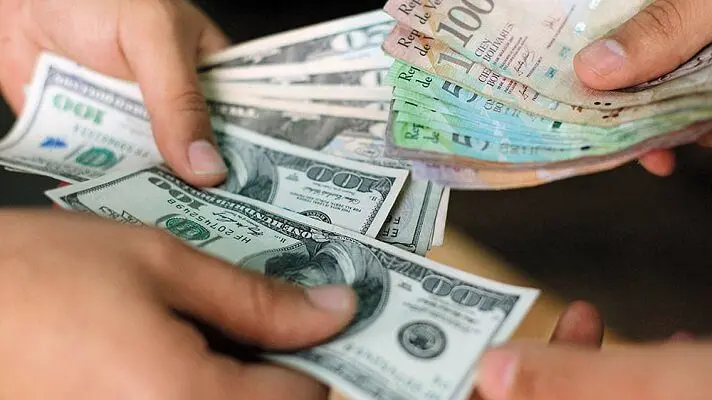 ¿Venezuela se arregló? En un año el dólar perdió 45% su valor y el Bolívar no vale NADA
