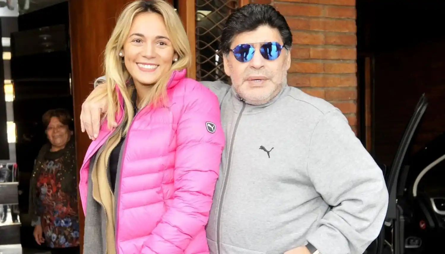 Maradona y Rocío Oliva se reconciliaron pero el juicio sigue