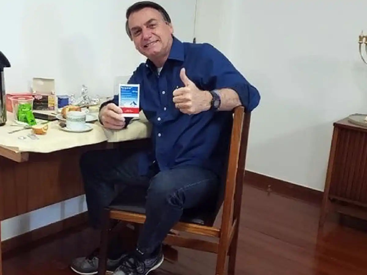 Bolsonaro dijo que hacer distanciamiento por el coronavirus es cosa de "débiles"