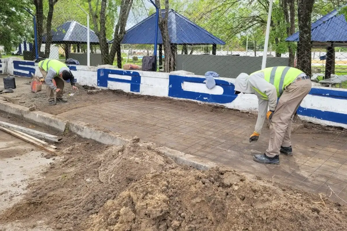 Reconstruyen las veredas frente al Club de Pescadores: el detalle de las obras para renovar la Costanera Sur