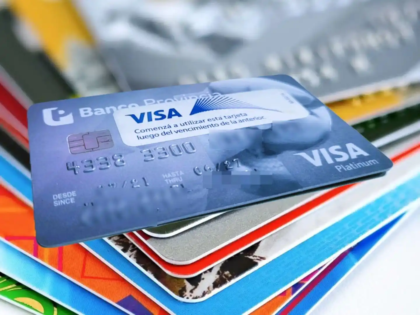 El Banco Central informó que, pese a tener deudas, la tarjeta de crédito puede darse de baja.