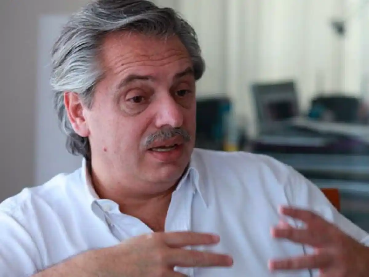 Para Alberto Fernández, Cristina Kirchner "tracciona votos" mientras que Macri "tiene un techo"