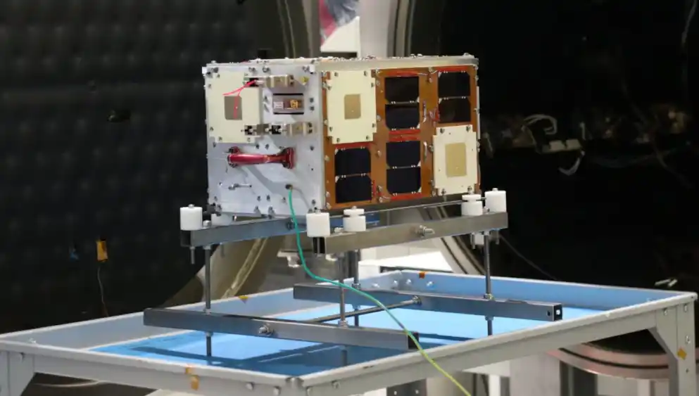 Así es ATENEA, el satélite desarrollado por científicos argentinos que viaja en la misión a la Luna de la NASA. (Foto: CONAE)