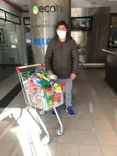 Entregamos otro carro repleto de mercadería