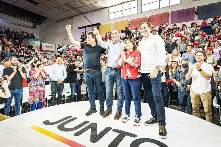 Cierre de campaña en La Plata y recorrida por Mar del Plata