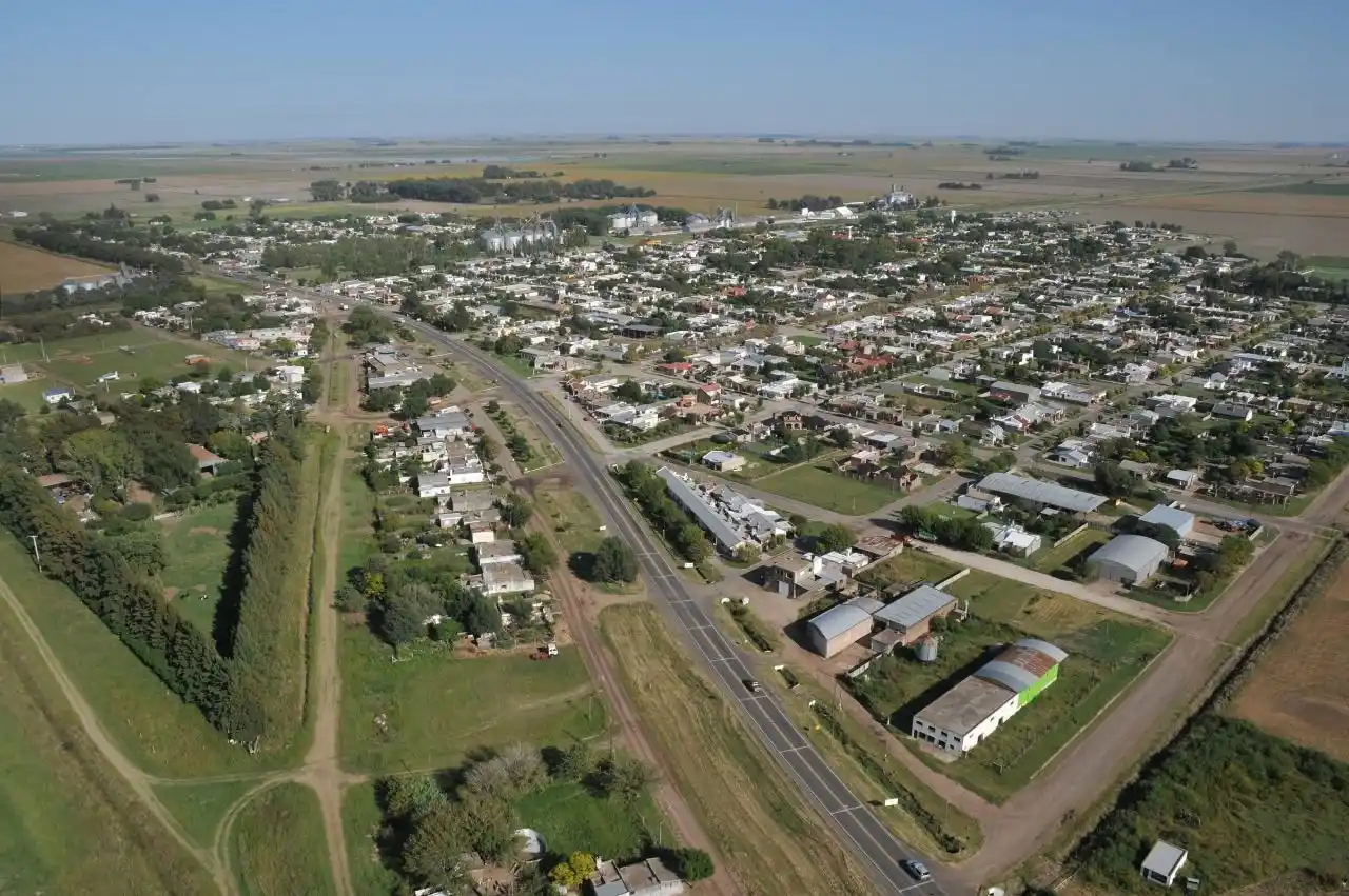 Ruta 94: dos muertos y cuatro heridos en un accidente entre una camioneta y un tractor comunal de Murphy