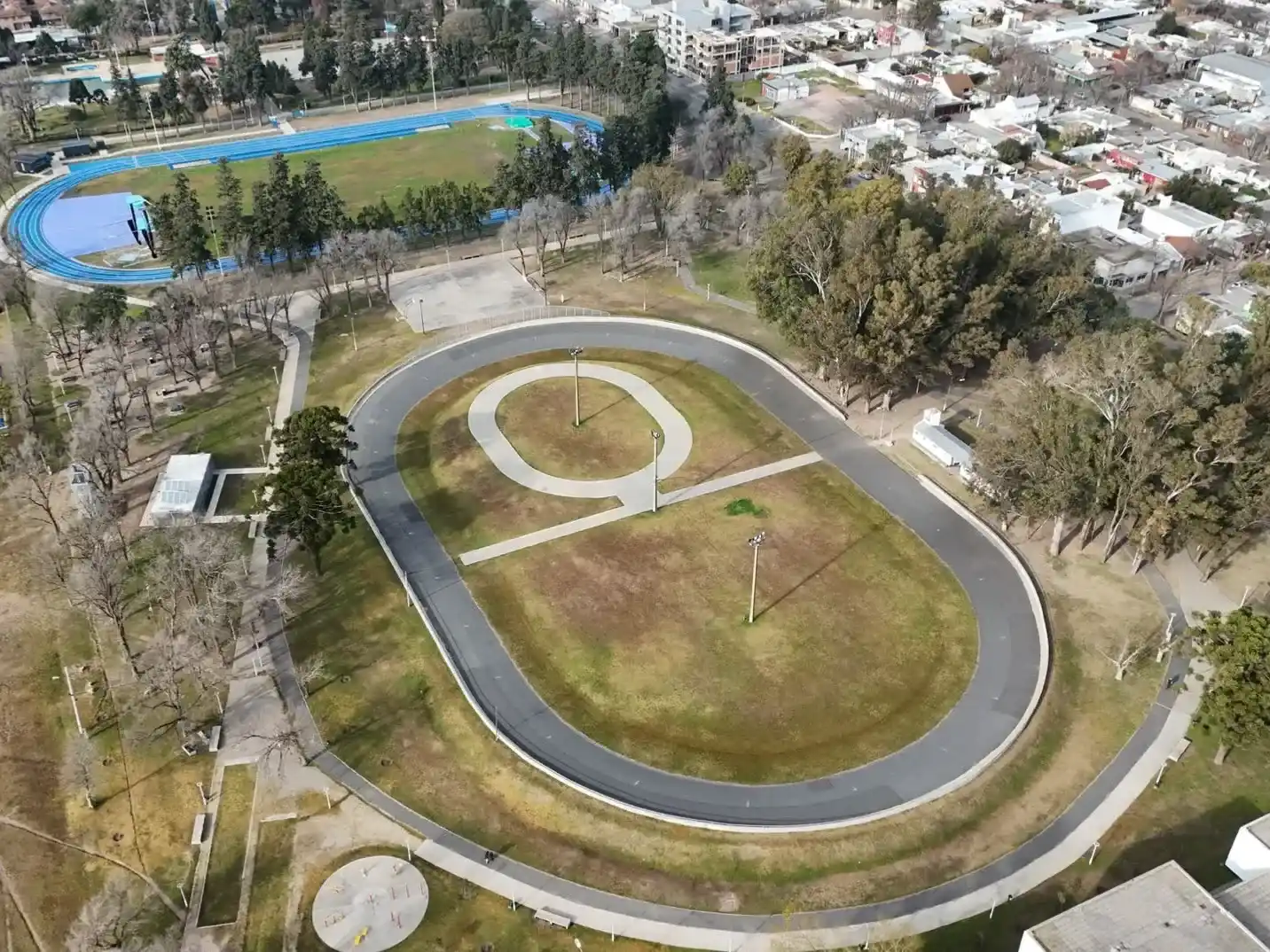 Enrico mencionó reformas que se llevarán a cabo por solicitud de la propia Federación de Ciclismo de Venado Tuerto. Foto: GSF