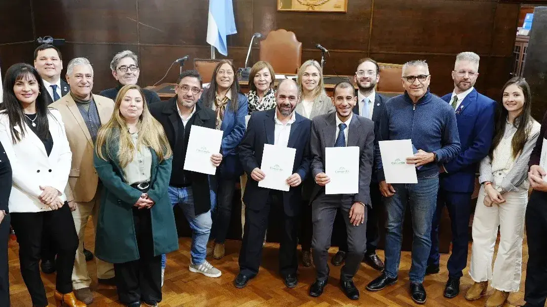 El Concejo Deliberante de Concordia reconoció la trayectoria periodística y deportiva