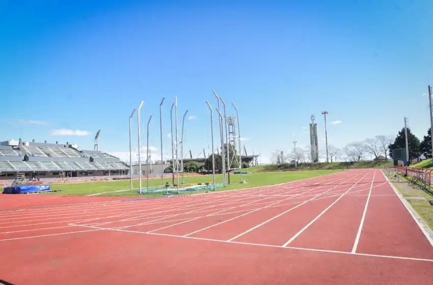 El viernes será el gran cierre de la actividad en la pista de atletismo del Parque Municipal de Deportes.