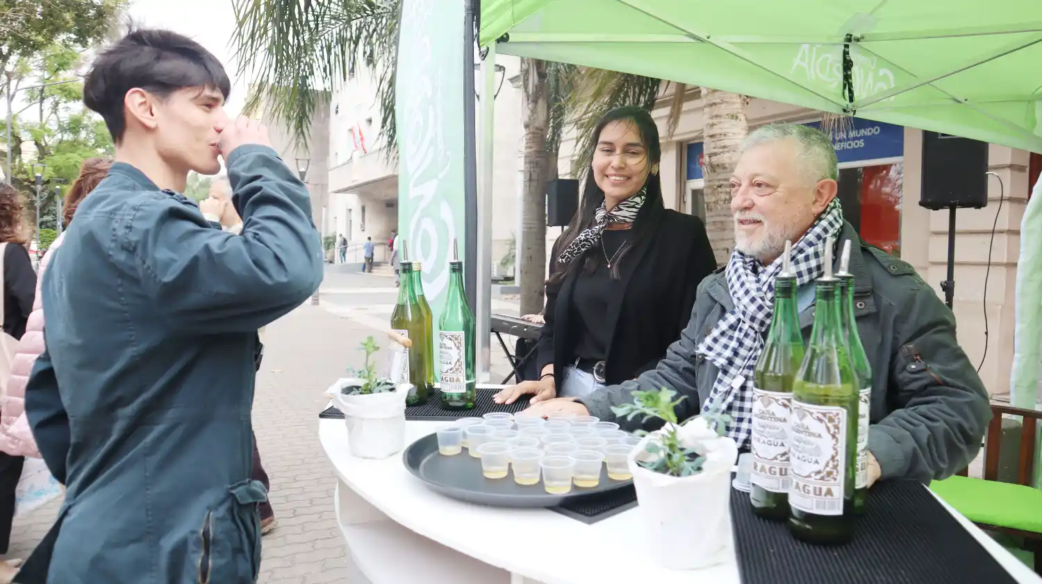 Concordia celebró el Día de la Pachamama con la tradicional caña con ruda