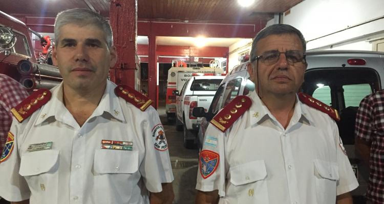 Emocionado, Torrens asumió como Jefe de Bomberos