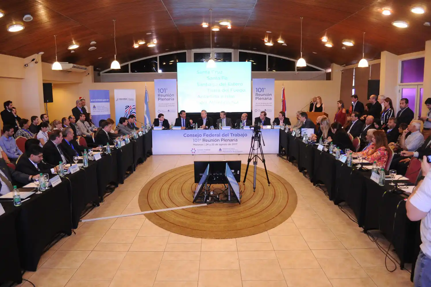 Entre Ríos solicitó mayor participación en los planes de empleo nacionales