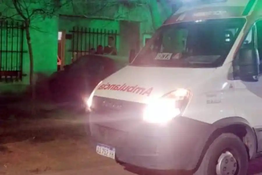 No pudo robarle la bicicleta a una joven y agarró a trompadas a la madre en Fray Luis Beltram