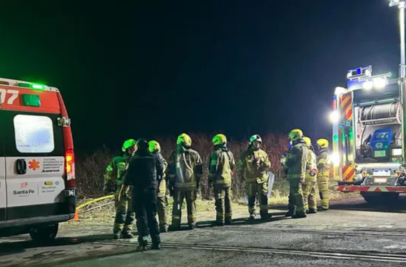 Siniestro fatal en la ruta 33: dos muertos y cinco heridos luego del vuelco de una familia