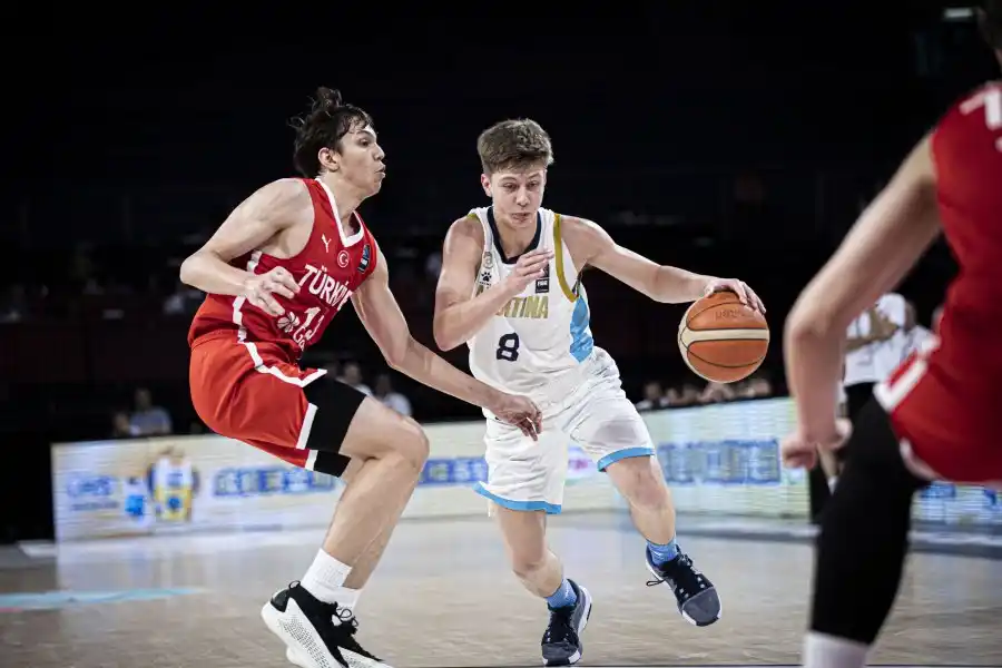 Argentina no pudo con Turquía y cruzará ante Canadá en octavos