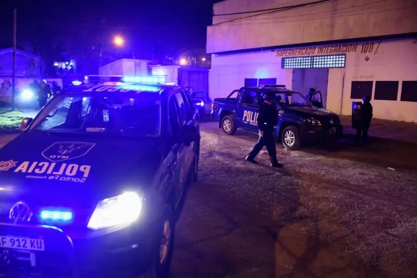 Se registraron múltiples intentos de robos organizados a comercios barriales en Rosario