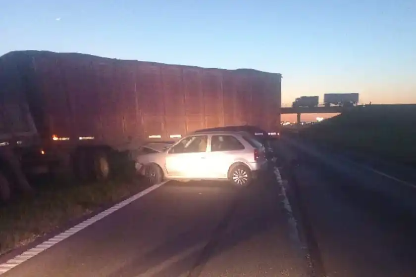 Choque en autopista a Buenos Aires.