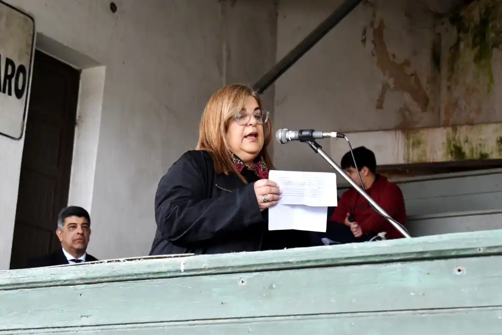 Aún con esperanzas reclama por los caminos productivos