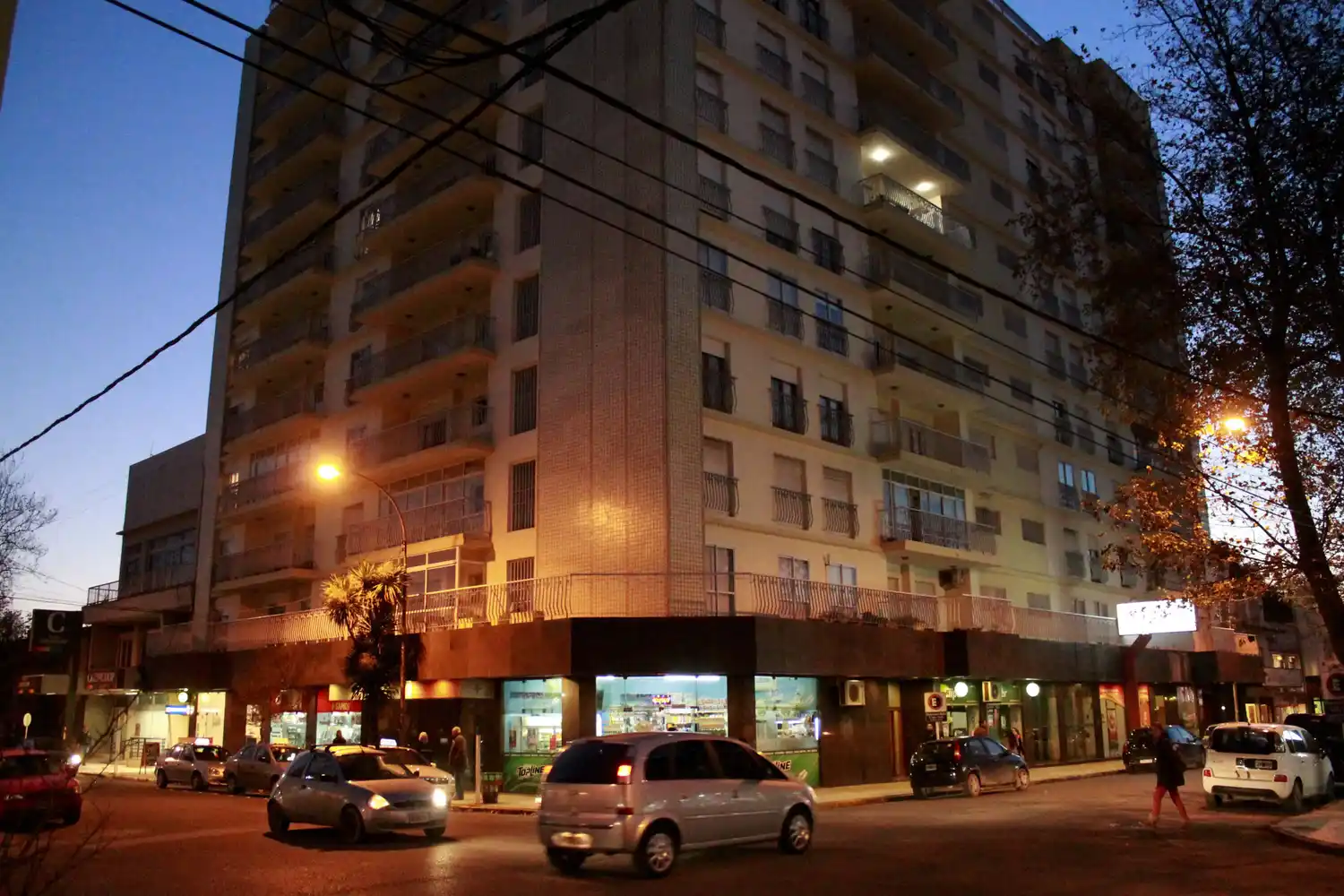 Con la venta de inmuebles comprarán el lote para el futuro natatorio en Quequén