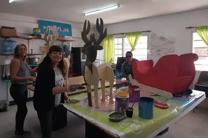 Tradicional feria: Desde el jueves Chascomús se prepara para recibir la Navidad en la Plaza Sarmiento