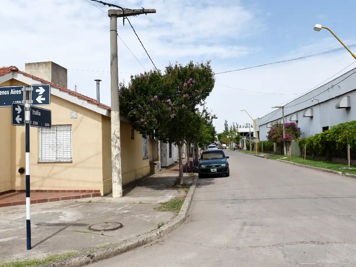 Calle Italia será de único sentido en barrio Hernández
