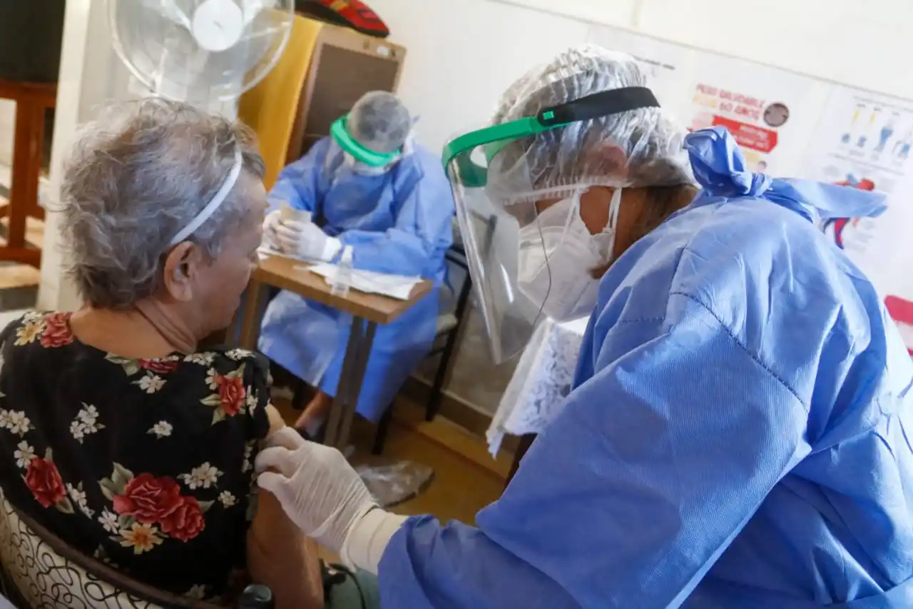La Municipalidad finalizó con la vacunación en los geriátricos de la ciudad