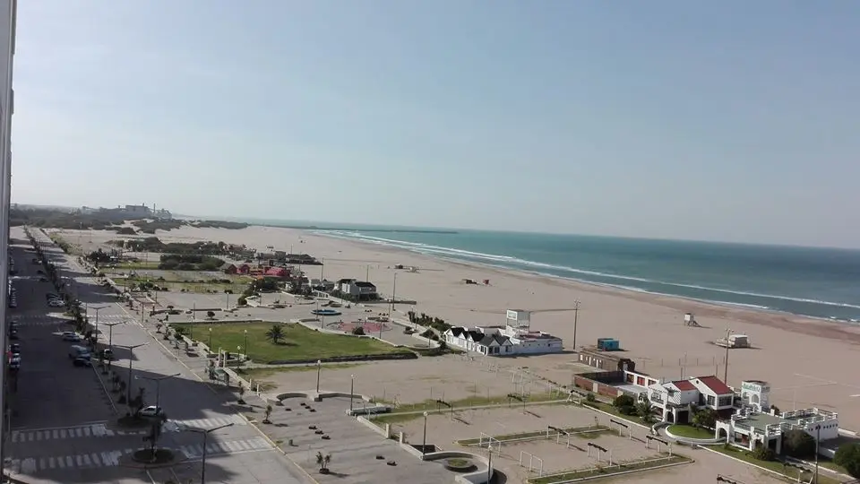 Domingo con un mar «planchado» y 27 grados