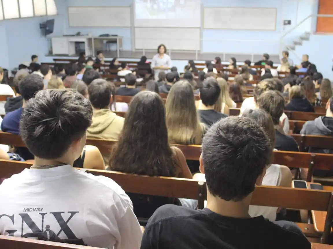 La Unicen inicia un nuevo ciclo lectivo con estabilidad en su matrícula.