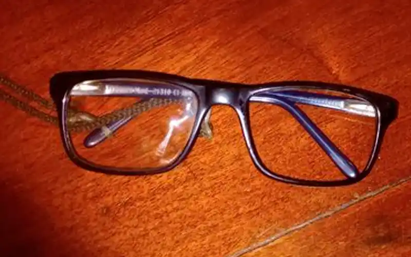 Buscan cristal de anteojos