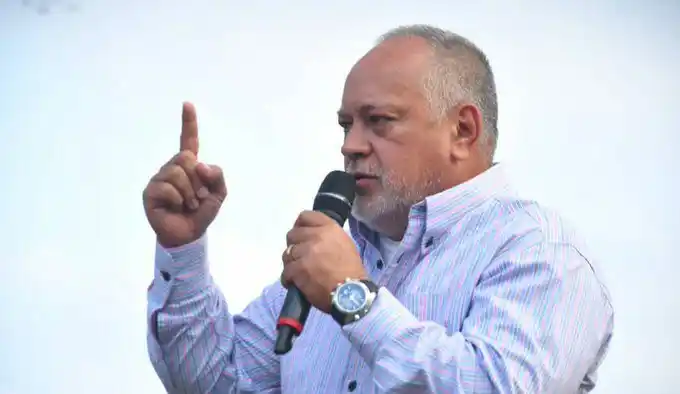 ¿Y LA DE AHORA? Diosdado Cabello pide perdón por los “crímenes” cometidos por la FANB de los 90