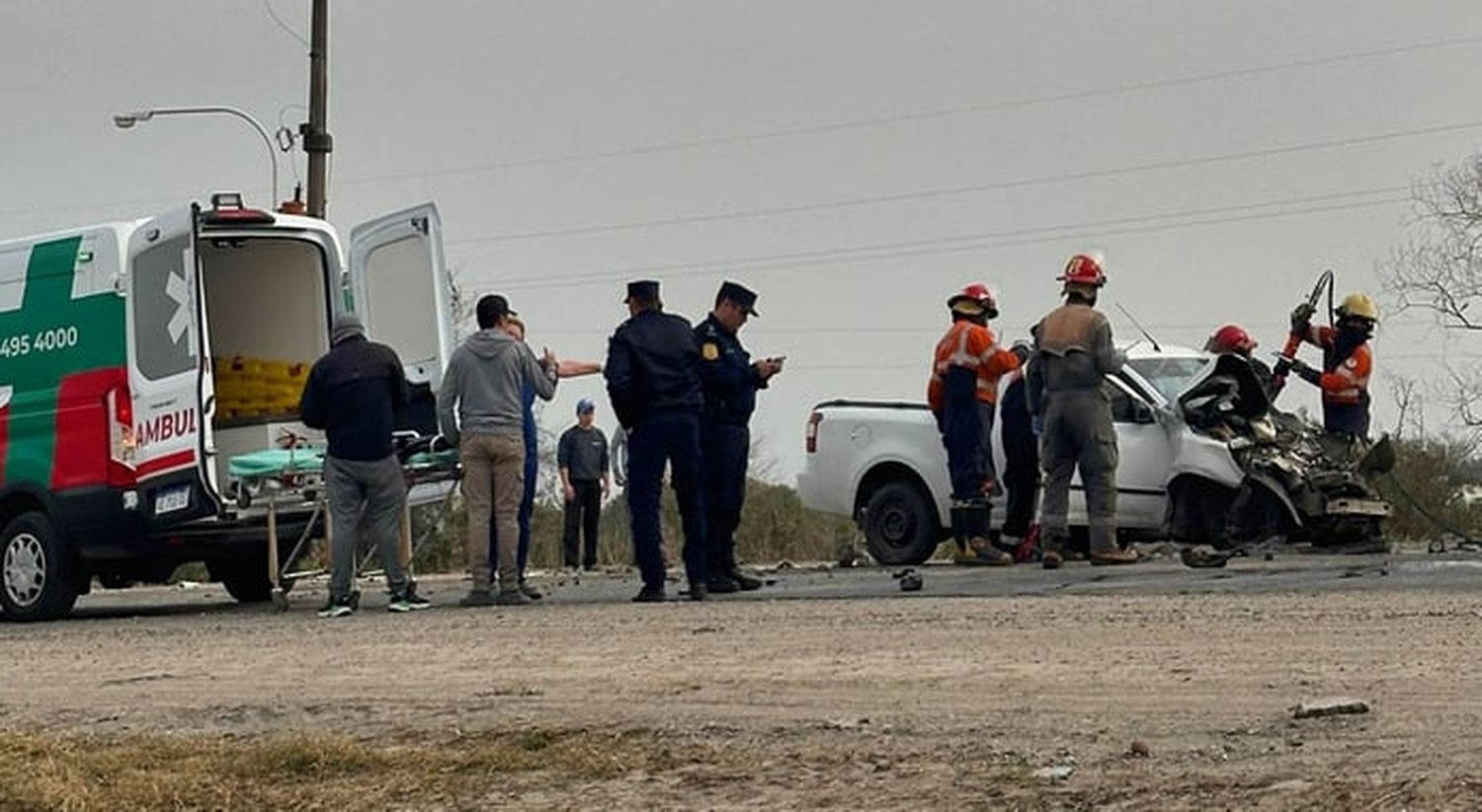 Impactante choque en una ruta entrerriana: rescatan a personas atrapadas