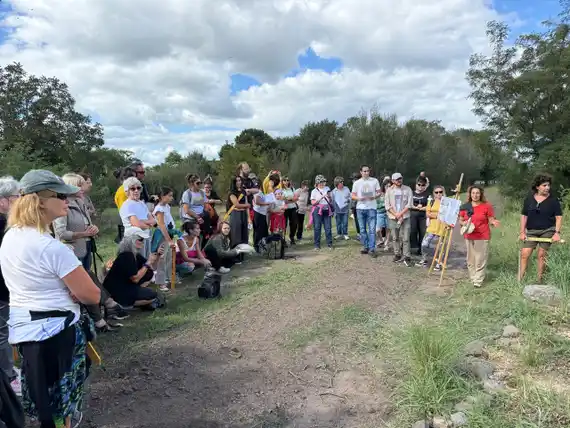 Cerro Leones: sembraron plantas nativas y recordaron a las mujeres que participaron de la Huelga Grande