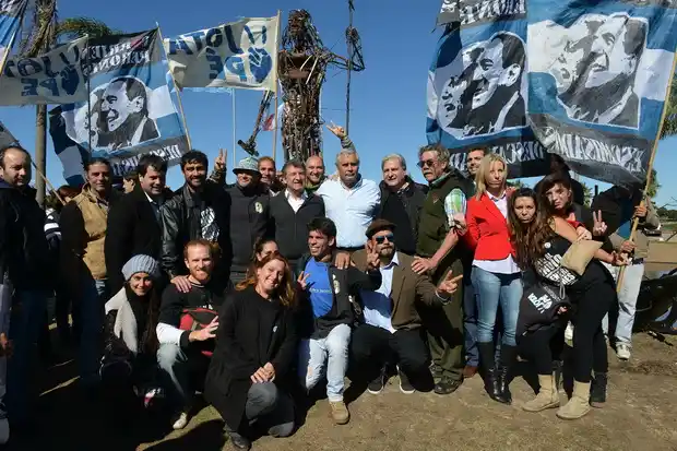 Urribarri participó de la inauguración del monumento a Andresito Artigas