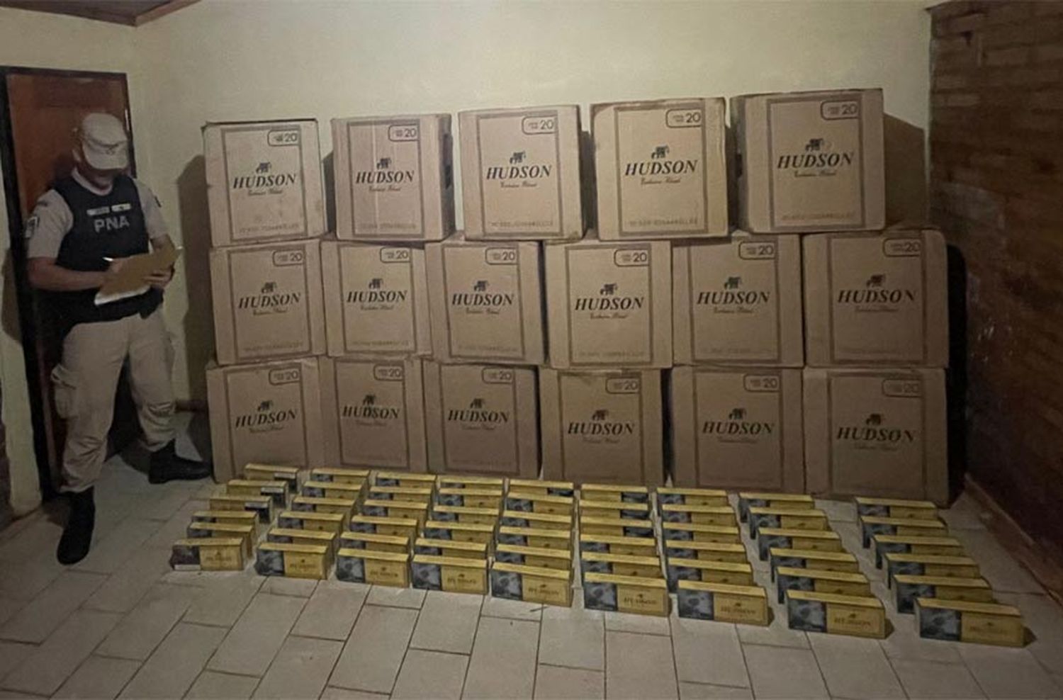 Contrabando millonario en Misiones: Prefectura secuestró un cargamento de cigarrillos ilegales