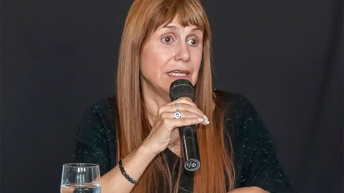 Covid-19: Velázquez reveló cuándo comienzan a vacunar