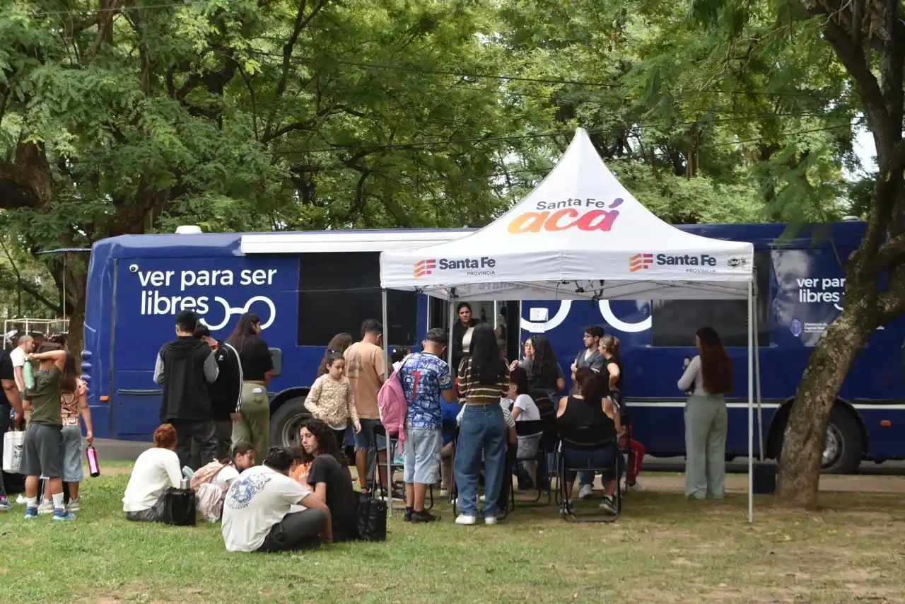 Santa Fe Acá y Ver para Ser Libres: más de 4.200 lentes entregados para mejorar la vida y el aprendizaje de chicos en toda la provincia