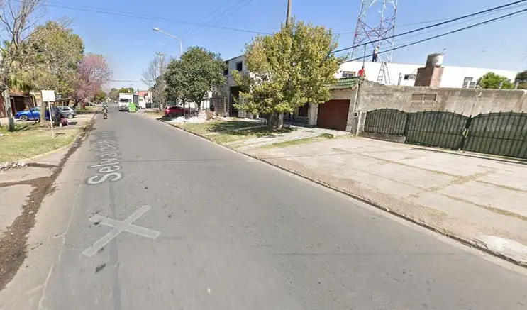 Un motociclista falleció luego de impactar contra un peatón: identificaron a la víctima