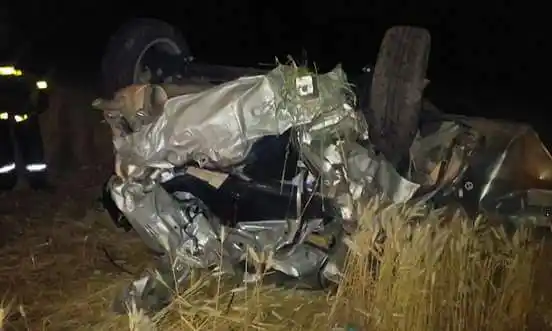 Una mujer hospitalizada en un violento choque en Ruta 14