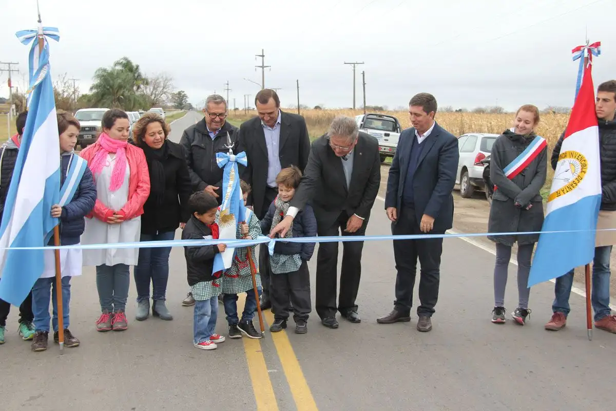 La provincia inauguró la repavimentación del acceso a Santo Domingo