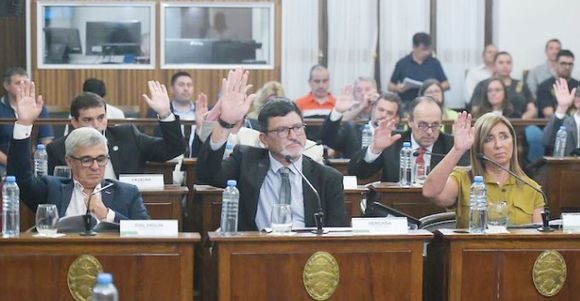Senadores oficialistas acusan al “kirchnerismo” de falta de memoria