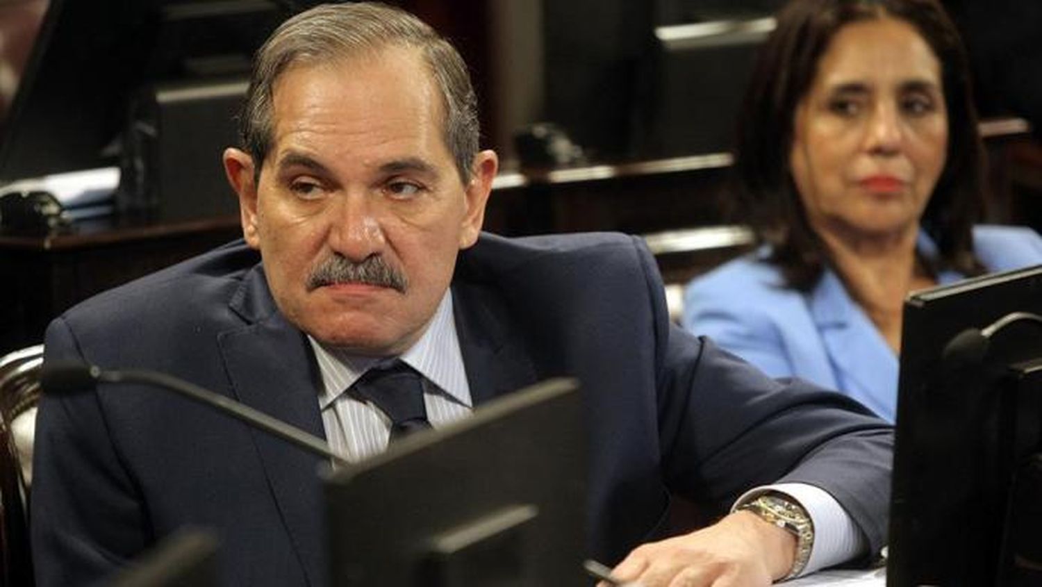 Con una carta abierta, una sobrina de José Alperovich lo denunció por violación