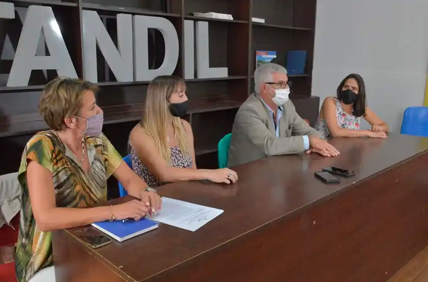 Con el objetivo de consolidar la igualdad de género, el Municipio presentó programa "Mujeres Transformadoras"